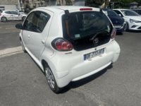 Toyota Aygo 1.0 VVT-i Dynamic + clim - <small></small> 7.990 € <small>TTC</small> - #22