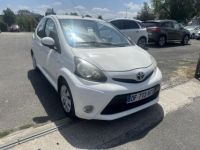 Toyota Aygo 1.0 VVT-i Dynamic + clim - <small></small> 7.990 € <small>TTC</small> - #24