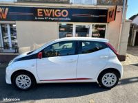 Toyota Aygo 1.0 VVTI 70 X-PLAY FAIBLE KILOMETRAGE GARANTIE CONSTRUCTEUR - <small></small> 9.990 € <small>TTC</small> - #2