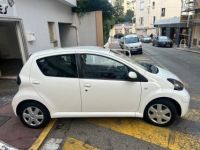 Toyota Aygo 1.4 D 54CH CONFORT 5P - <small></small> 5.990 € <small>TTC</small> - #6