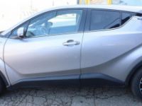 Toyota C-HR 1.8 122H 100 HYBRID FULL-HYBRID DISTINCTIVE 4X2 BVA + SIEGES AV CHAUFFANTS - <small></small> 14.989 € <small>TTC</small> - #3