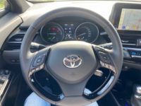 Toyota C-HR 2.0 Hybrid 184 e-CVT TEAM GPS Caméra JA 18 - <small></small> 27.450 € <small>TTC</small> - #17