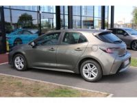 Toyota Corolla 1.8 Hybrid 122 - BV e-CVT 2019 BERLINE Dynamic PHASE 2 - <small></small> 22.790 € <small></small> - #4