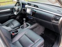 Toyota Hilux 2.4 D-4D 4WD Lounge - LICHTE VRACHT - TREKHAAK - 220V - CAMERA - CRUISECONTROL - KEYLESS GO - EURO 6 - <small></small> 28.999 € <small>TTC</small> - #16