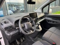 Toyota ProAce CITY 1.5 100 CH Medium Business - 3 PLACES - 16 660HT - <small></small> 19.990 € <small></small> - #5