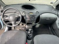 Toyota Yaris 1.0 16V 998cm3 65cv - <small></small> 2.990 € <small>TTC</small> - #6