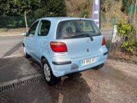 Toyota Yaris 1.0 16V 998cm3 65cv - <small></small> 2.990 € <small>TTC</small> - #11