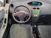 Toyota Yaris 1.0 VVTi 68 CH 5 PORTES - <small></small> 5.590 € <small>TTC</small> - #15