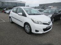 Toyota Yaris 100 VVT-i Dynamic Clim regulateur 5 portes - <small></small> 5.990 € <small>TTC</small> - #3