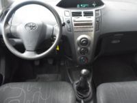 Toyota Yaris 1.0i - <small></small> 4.950 € <small>TTC</small> - #14