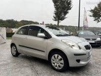 Toyota Yaris 1.0VVT-i 69Ch - <small></small> 4.990 € <small>TTC</small> - #2