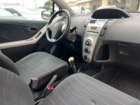 Toyota Yaris 1.0VVT-i 69Ch - <small></small> 4.990 € <small>TTC</small> - #5