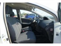 Toyota Yaris 1.3 - 100 VVT-i - BV MultiMode II Confort Pack PHASE 2 - <small></small> 8.990 € <small>TTC</small> - #6