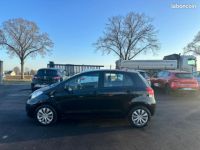 Toyota Yaris 1.3 VVT-I COOL - <small></small> 5.999 € <small>TTC</small> - #2