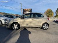 Toyota Yaris 1.3 vvti 100ch 5 portes - <small></small> 5.490 € <small>TTC</small> - #2