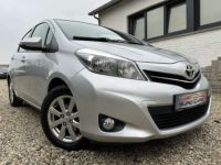 Toyota Yaris 1.33i VVT-i Active 5P- BLUETOOTH-NAVI-CLIM-1ER PRO - <small></small> 7.490 € <small>TTC</small> - #2