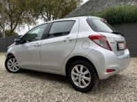 Toyota Yaris 1.33i VVT-i Active 5P- BLUETOOTH-NAVI-CLIM-1ER PRO - <small></small> 7.490 € <small>TTC</small> - #15