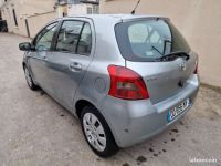 Toyota Yaris 1.4 d4d 90ch boite automatique - <small></small> 5.450 € <small>TTC</small> - #2