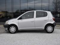 Toyota Yaris 1.4 Turbo D4D Linea Luna - <small></small> 3.300 € <small>TTC</small> - #3