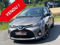 Toyota Yaris HSD 100H SKYBLUE 5P 50.000KM 1ERE MAIN - <small></small> 12.990 € <small>TTC</small> - #1