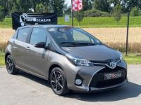 Toyota Yaris HSD 100H SKYBLUE 5P 50.000KM 1ERE MAIN - <small></small> 12.990 € <small>TTC</small> - #2