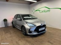 Toyota Yaris Hybride 116ch Iconic MY22 A partir de 290e par mois Affichage tête haute Sièges chauffants & ventilés - <small></small> 21.800 € <small>TTC</small> - #1