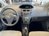 Toyota Yaris II 100 VVT-i Start&Stop Lounge 3p - <small></small> 8.990 € <small>TTC</small> - #8