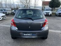 Toyota Yaris II 1.4 90ch D-4D 5Portes 5Places Clim - <small></small> 4.990 € <small>TTC</small> - #7