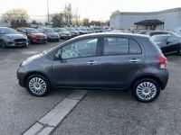 Toyota Yaris II 1.4 90ch D-4D 5Portes 5Places Clim - <small></small> 4.990 € <small>TTC</small> - #9