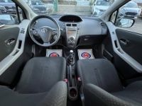 Toyota Yaris II 1.4 90ch D-4D 5Portes 5Places Clim - <small></small> 4.990 € <small>TTC</small> - #14