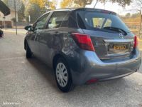 Toyota Yaris III HSD 100CH DYNAMIC 5P - <small></small> 13.990 € <small>TTC</small> - #6