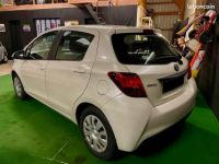 Toyota Yaris III Hybride 100ch 5p - <small></small> 9.990 € <small>TTC</small> - #3