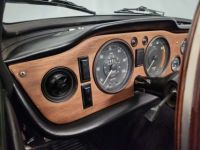 Triumph TR250 - <small></small> 38.750 € <small>TTC</small> - #34