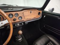 Triumph TR250 - <small></small> 38.750 € <small>TTC</small> - #40