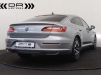 Volkswagen Arteon 2.0TDI DSG ELEGANCE - LED VIRTUAL COCKPIT ADAPTIVE CRUISE CONTROL DAB SLECHTS 35.703km!!! - <small></small> 29.995 € <small>TTC</small> - #8