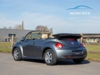 Volkswagen Beetle New Cabrio 2.0i Tiptronic - 1STE EIGENAAR - LEDER - AIRCO - PARKEERSENSOREN - <small></small> 4.999 € <small>TTC</small> - #2