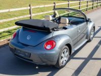 Volkswagen Beetle New Cabrio 2.0i Tiptronic - 1STE EIGENAAR - LEDER - AIRCO - PARKEERSENSOREN - <small></small> 4.999 € <small>TTC</small> - #45