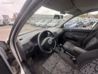 Volkswagen Bora 1.6 100CH - <small></small> 2.499 € <small>TTC</small> - #11