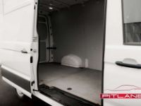 Volkswagen Crafter 2.0 TDi L3H2 ATTELAGE CAMERA CARPLAY GARANTI - <small></small> 29.990 € <small>TTC</small> - #17