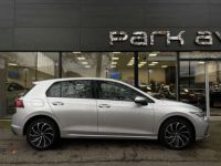 Volkswagen Golf VIII 2.0 TDI SCR 150CH  LIFE BUSINESS 1ST DSG7 - <small></small> 18.900 € <small>TTC</small> - #9