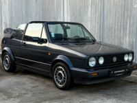 Volkswagen Golf VW 1 cabriolet 90 cv Direction assistée - <small></small> 13.500 € <small>TTC</small> - #2