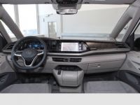 Volkswagen Multivan T7 eHybrid / 7P / Toit pano / Attelage / Harman Kardon / Garantie 12 mois - <small></small> 69.960 € <small></small> - #4