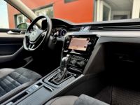 Volkswagen Passat 2.0 TDI 150 DSG Carat R-Line / Virtual Cockpit / Toit Ouv / Attelage / Pack Hiver / Garantie 1an - <small></small> 22.990 € <small>TTC</small> - #24