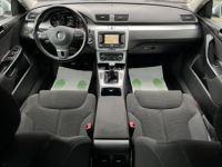 Volkswagen Passat B6 VI 2.0 TDI 110 Cv TOIT OUVRANT GPS / 97 500 Kms CRIT AIR 2 - GARANTIE 1 AN - <small></small> 9.970 € <small>TTC</small> - #9