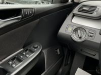 Volkswagen Passat B6 VI 2.0 TDI 110 Cv TOIT OUVRANT GPS / 97 500 Kms CRIT AIR 2 - GARANTIE 1 AN - <small></small> 9.970 € <small>TTC</small> - #11