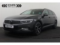 Volkswagen Passat Variant 1.6TDI SCR DSG FACELIFT BUSINESS - NAVI LEDER VIRTUAL COCKPIT MIRROR LINK - <small></small> 21.995 € <small>TTC</small> - #1