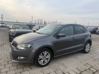 Volkswagen Polo V 1.2 70 Confortline 5p - <small></small> 7.990 € <small>TTC</small> - #4