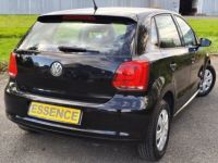 Volkswagen Polo 1.2i 12V - 60ch (4 cv) BVM5 Noir 5 portes Trendline 2011 - <small></small> 6.990 € <small>TTC</small> - #2