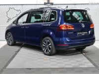 Volkswagen Sharan Vw 2.0 tdi 150ch dsg iq drive 7places 1° main francais toit ouvrant xenon feux de jour led clim auto detecteur angles morts -ligne blanche ja 17 porte - <small></small> 25.950 € <small>TTC</small> - #4