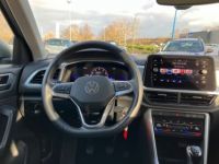 Volkswagen T-Roc 1.0 TSI 110 BV6 LIFE PLUS JA 17 Barres - <small></small> 24.350 € <small>TTC</small> - #19